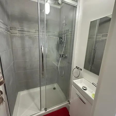 Ravelixhe Apartment
